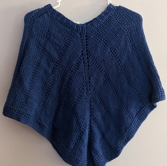 HAND Crocheted Royal Blue Capelet with White Flower - Picture 4 of 4